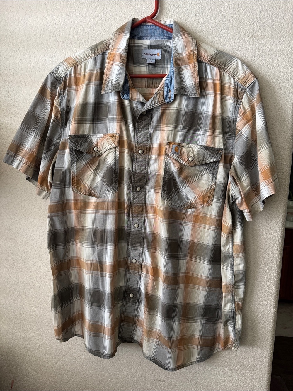 Carhartt Men’s Short Sleeve Plaid Button-Down Shirt in Brown,Tan and Gray. 2XL